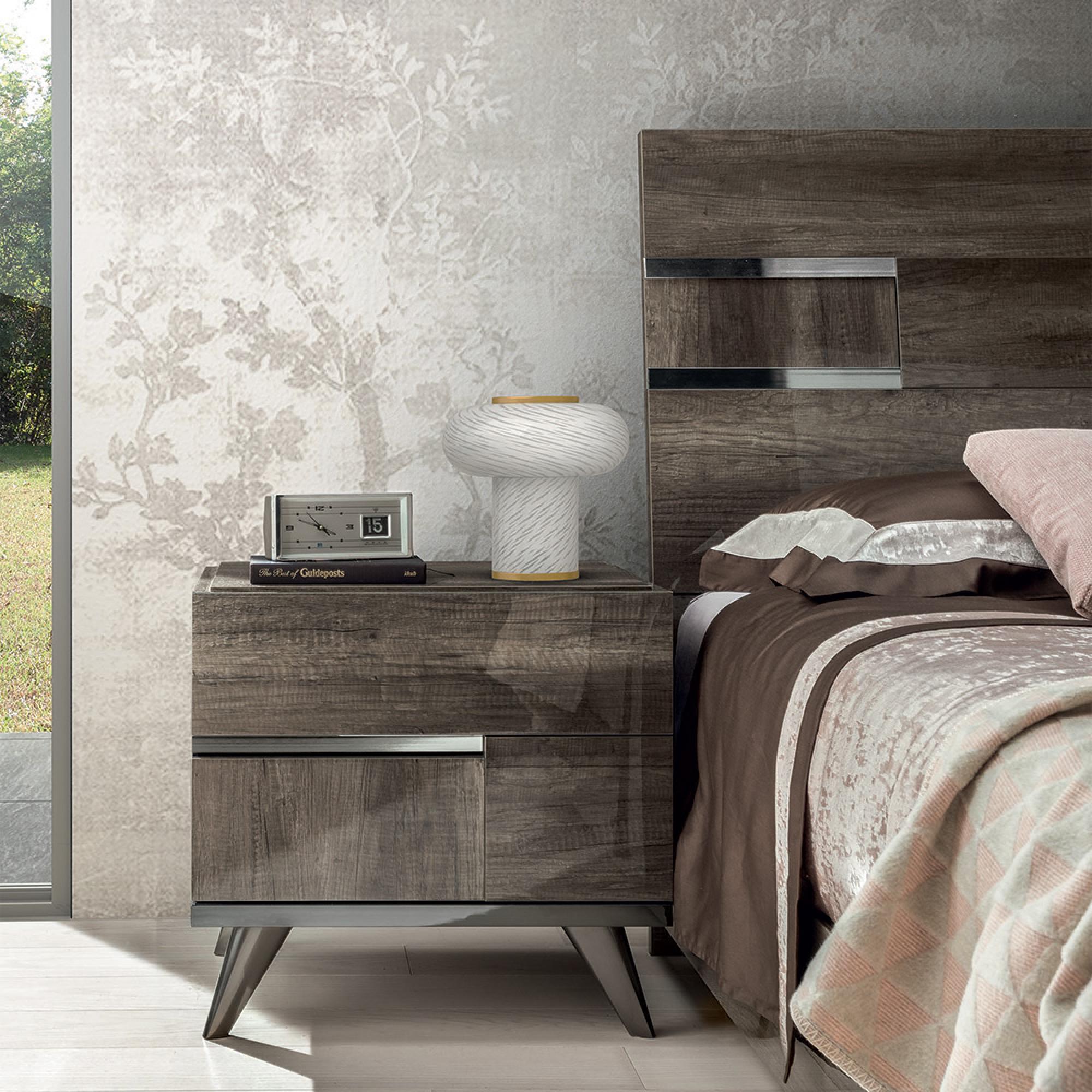 Modern Medea Bedside Cabinet - 2 Drawer - Vintage Oak