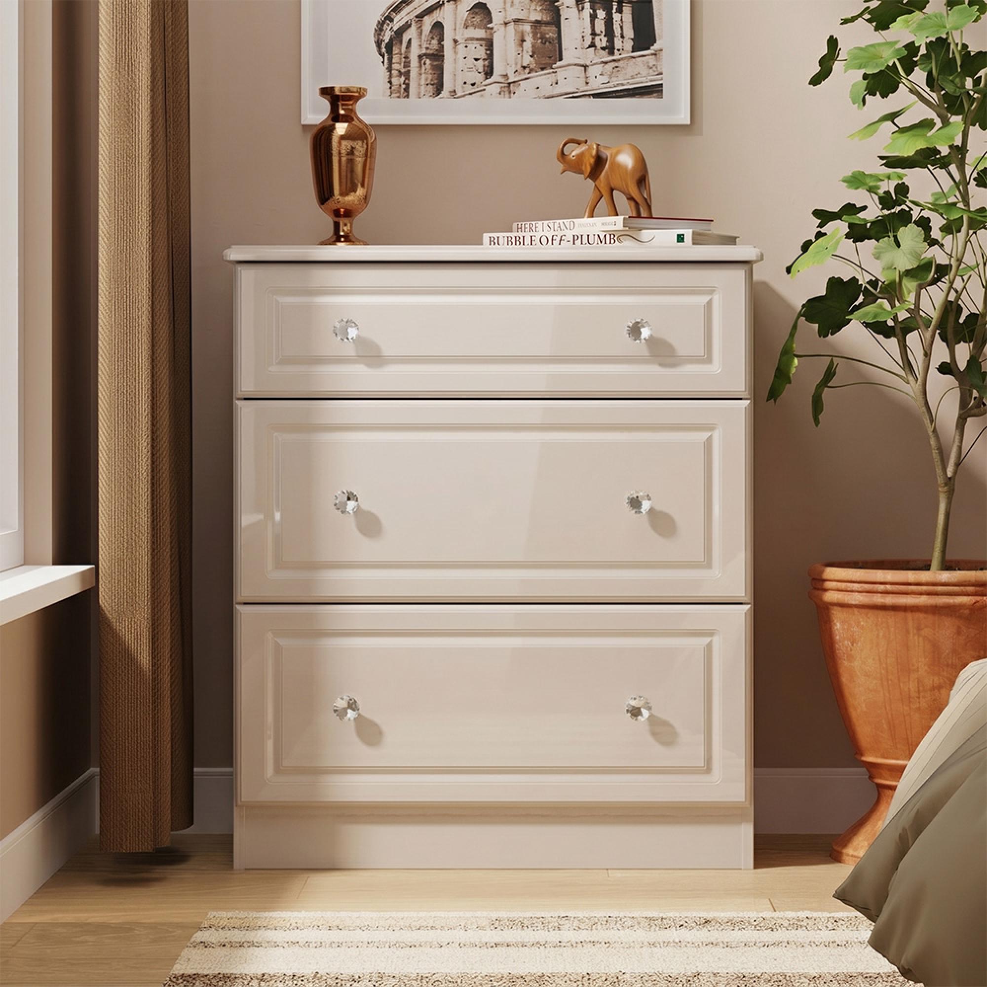Balmoral Chest - 3 Drawer - Deep - Cashmere