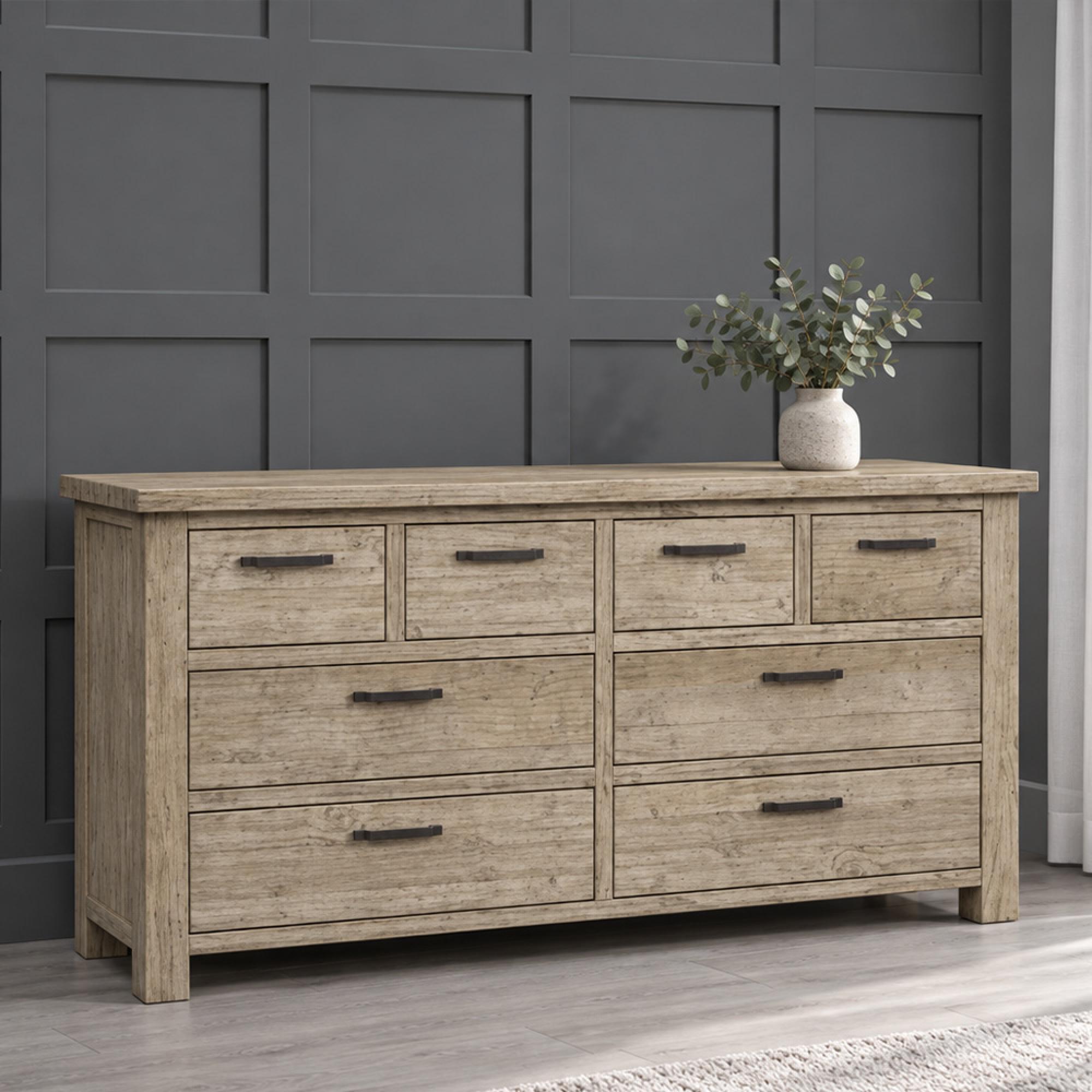Reclaimed Pine Chest - 8 Drawer - Wide
