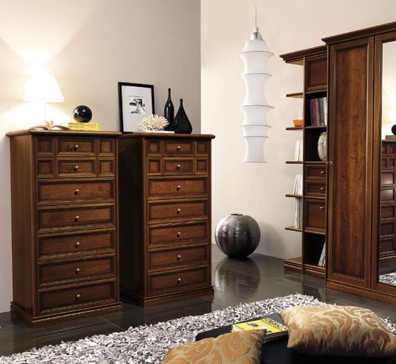 Nostalgia Chest - 7 Drawer - Tall - Walnut