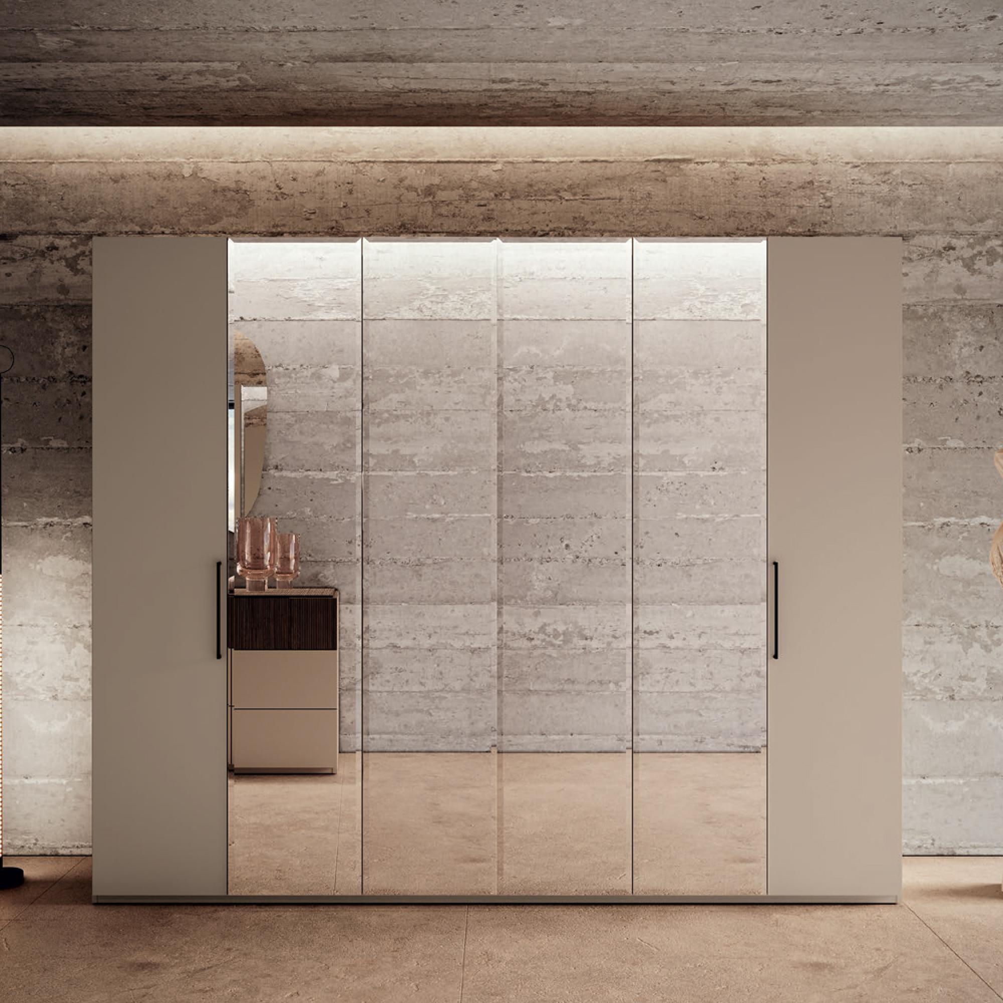 Essenza Italian Wardrobe - Urban Velvet