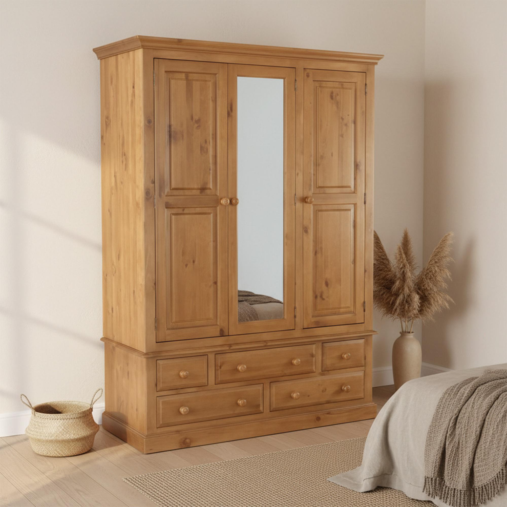 Henbury Pine 3 Door Combi Wardrobe
