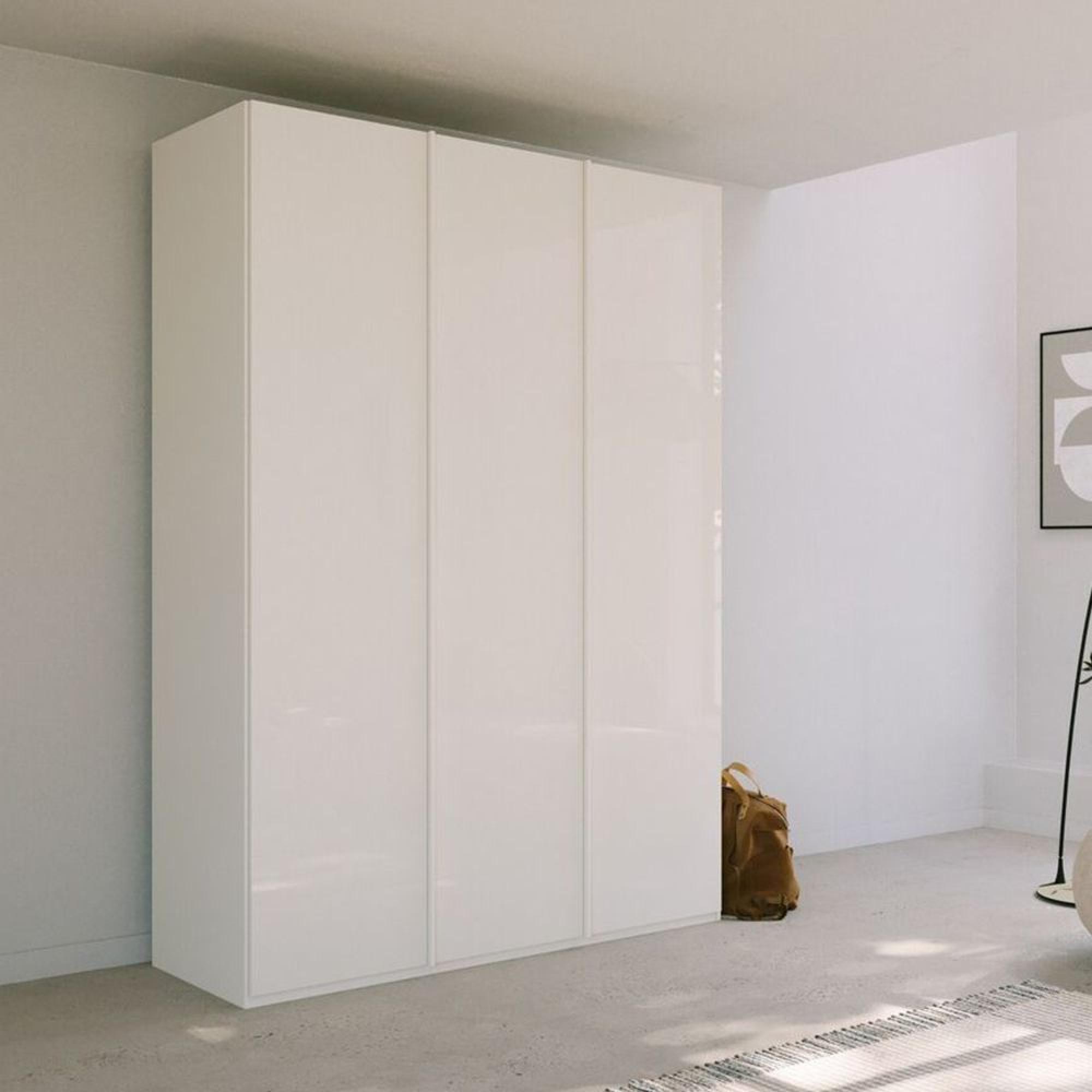 Skat Meridian Wardrobe - 151cm - 3 Door - Alpine White & Crystal White Glass