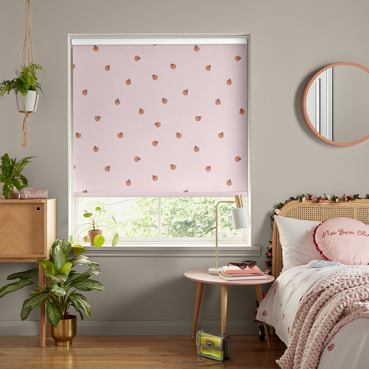Skinny Dip Roller Blind - Peachy Pink