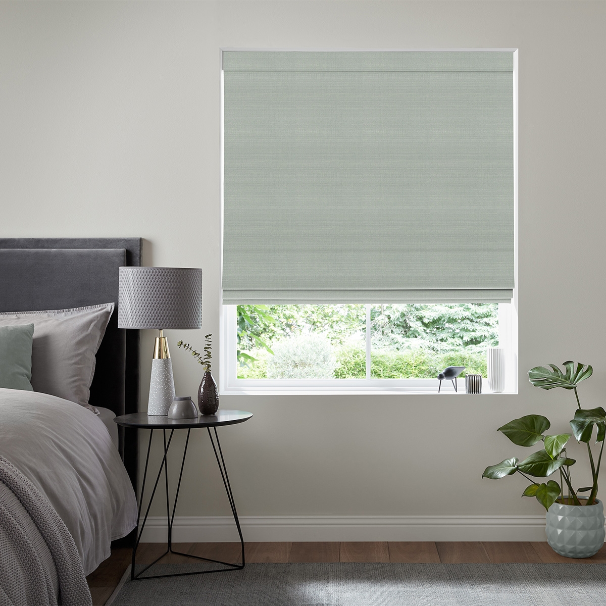 Tyson Roman Blind - Moonstone