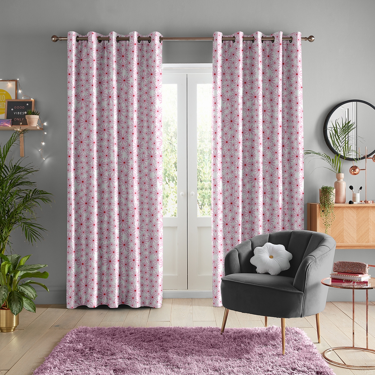 Skinny Dip Curtain - Daisy Pink