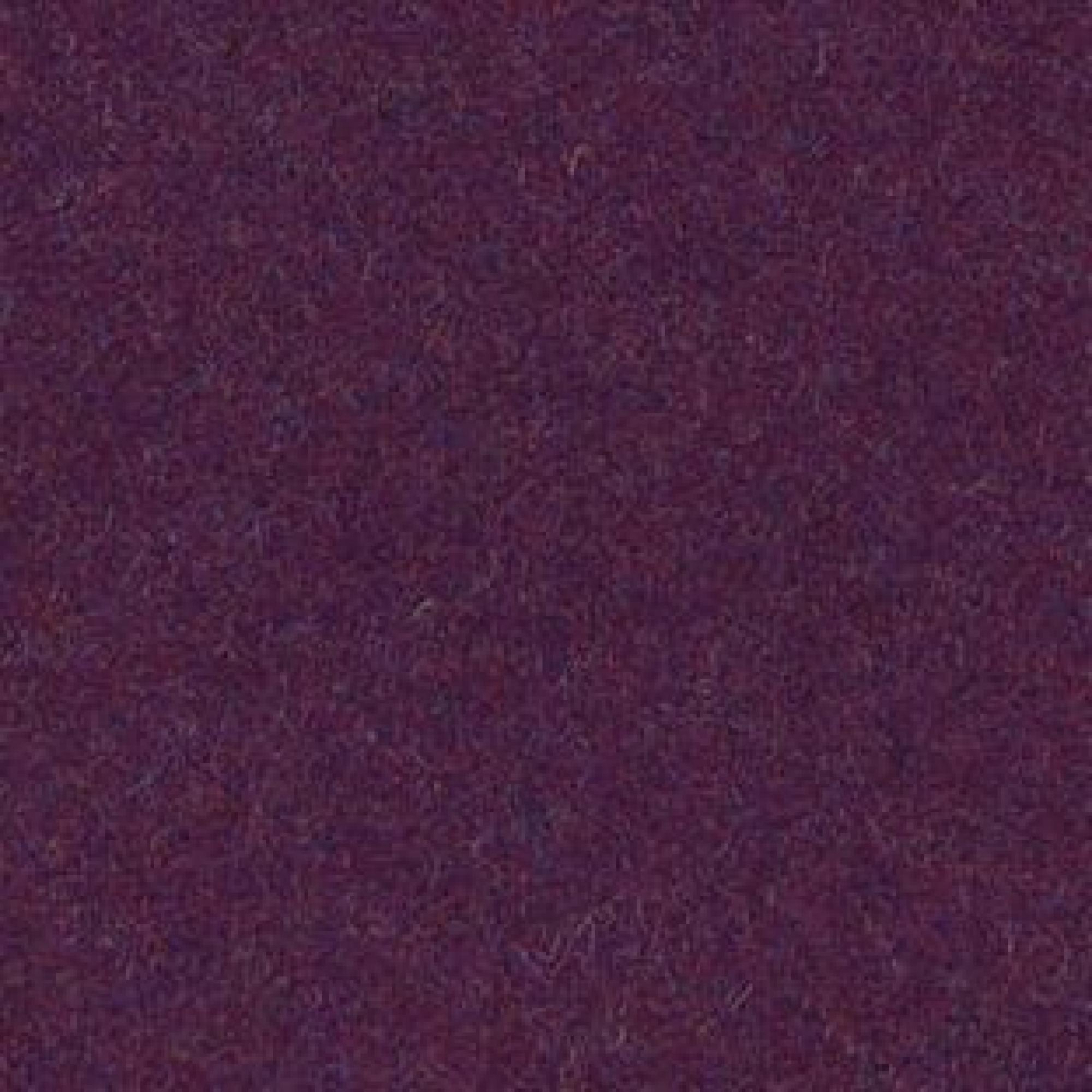 Fabric : Facet Aubergine 74
