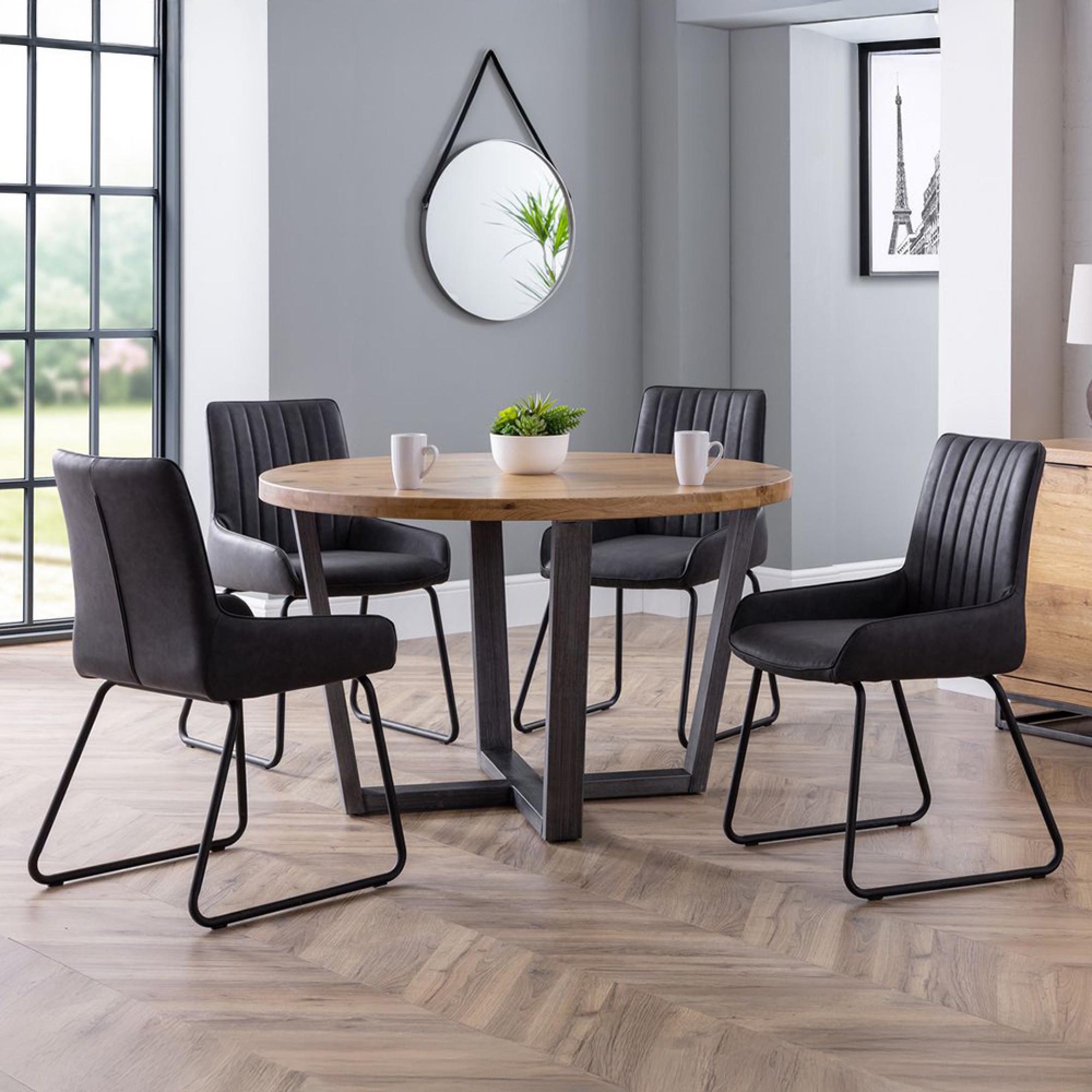Brooklyn Dining Set - 4 Seater - 120cm - Round - 4 Soho Chairs - Oak