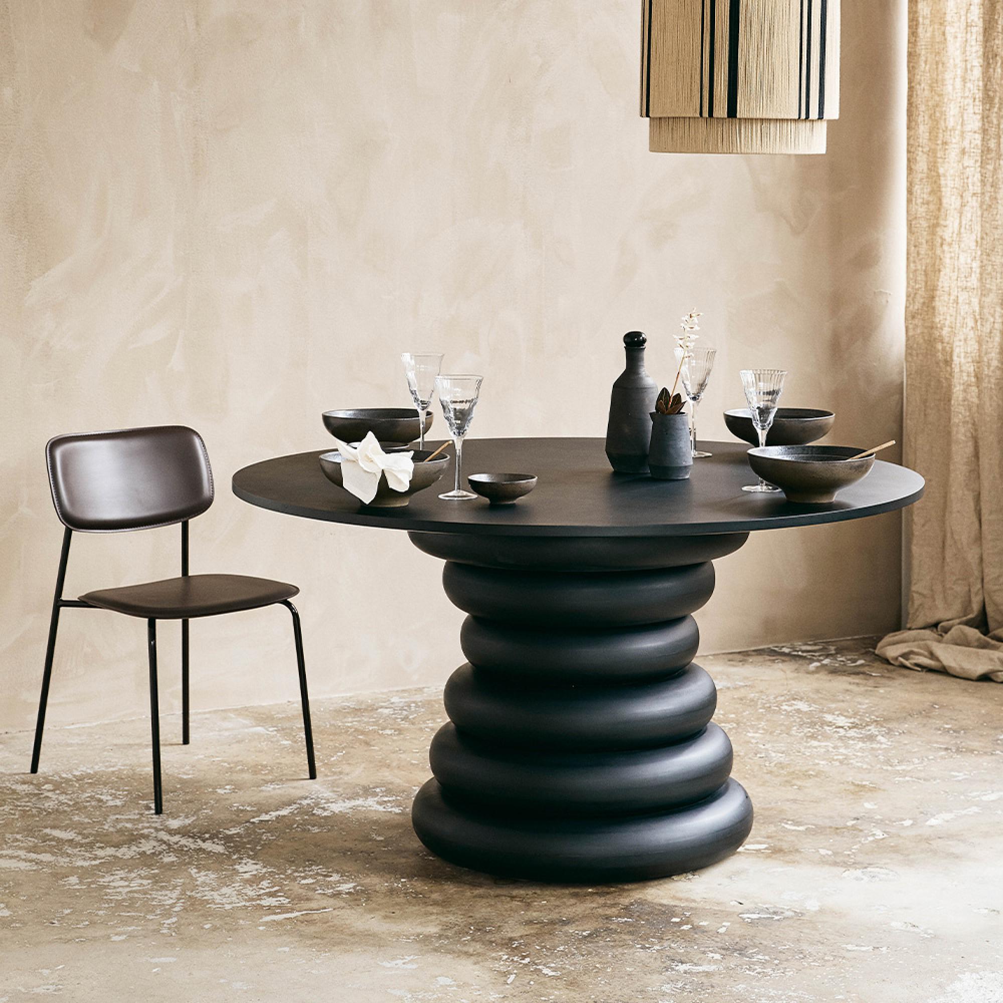 Yalu Dining Table - 6 Seater - 140cm - Round - Black