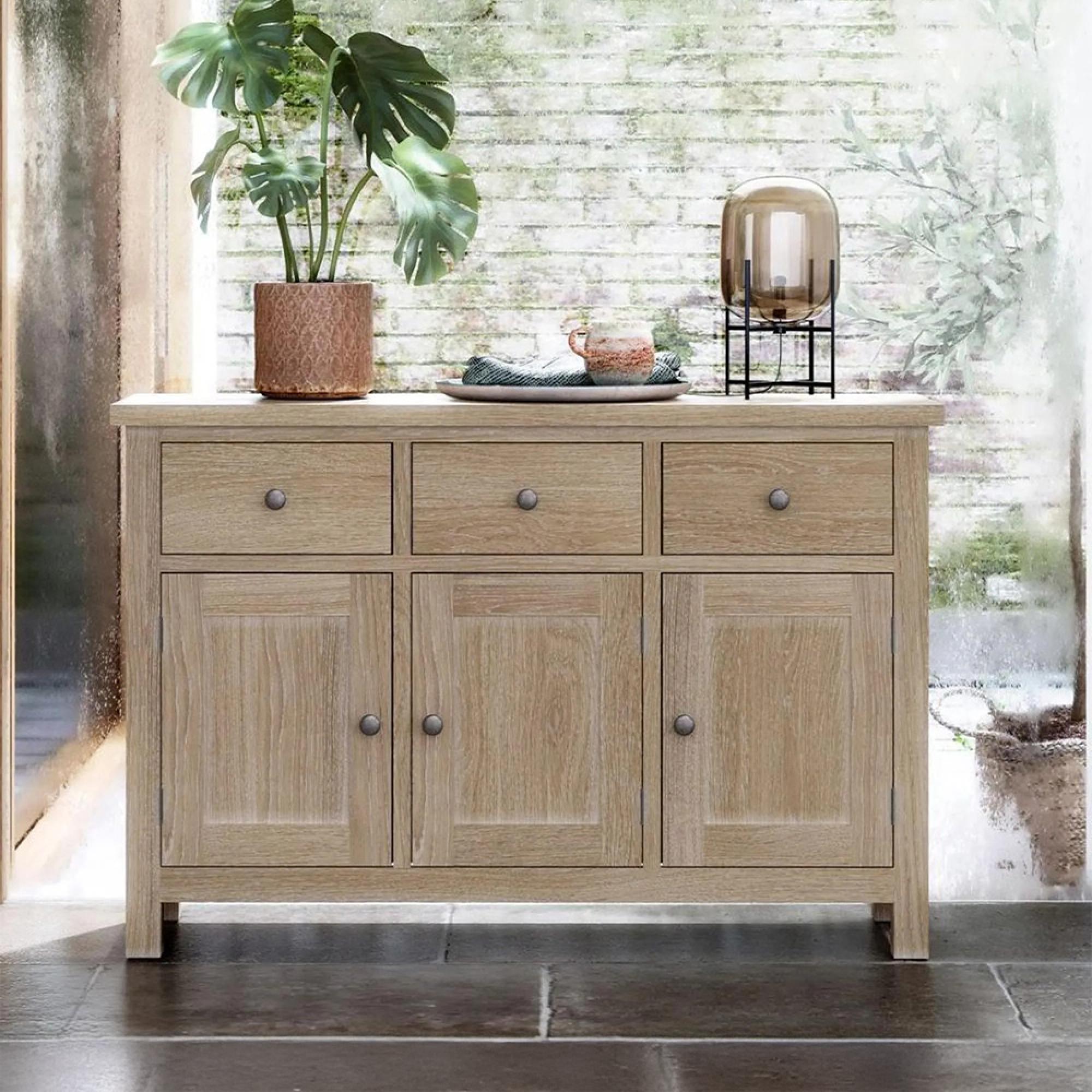 Modern Country Oak - Medium Sideboard - 120cm - 3 Door