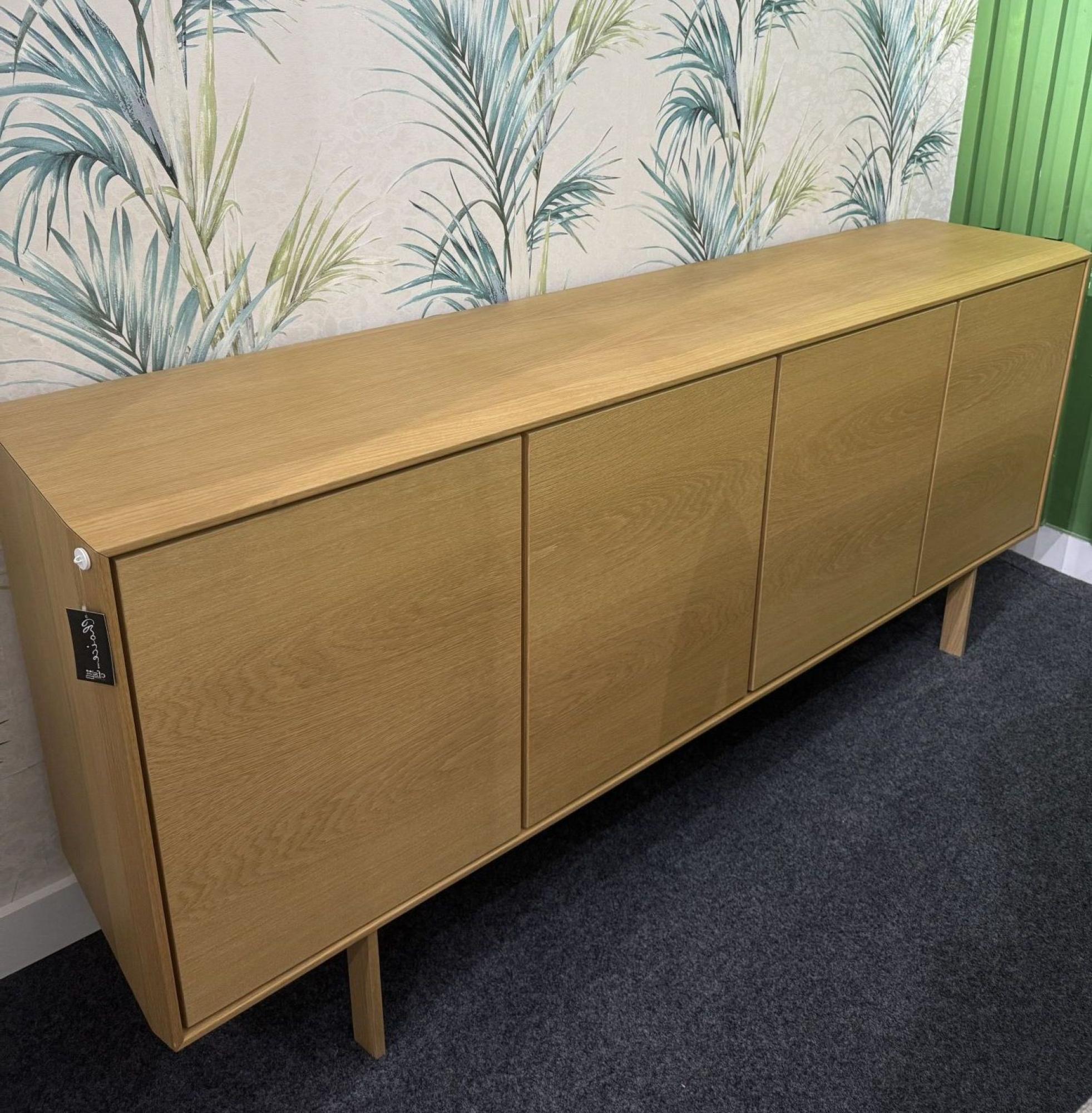 Sideboard - 4 Door - Oak - SM544 - EX Display
