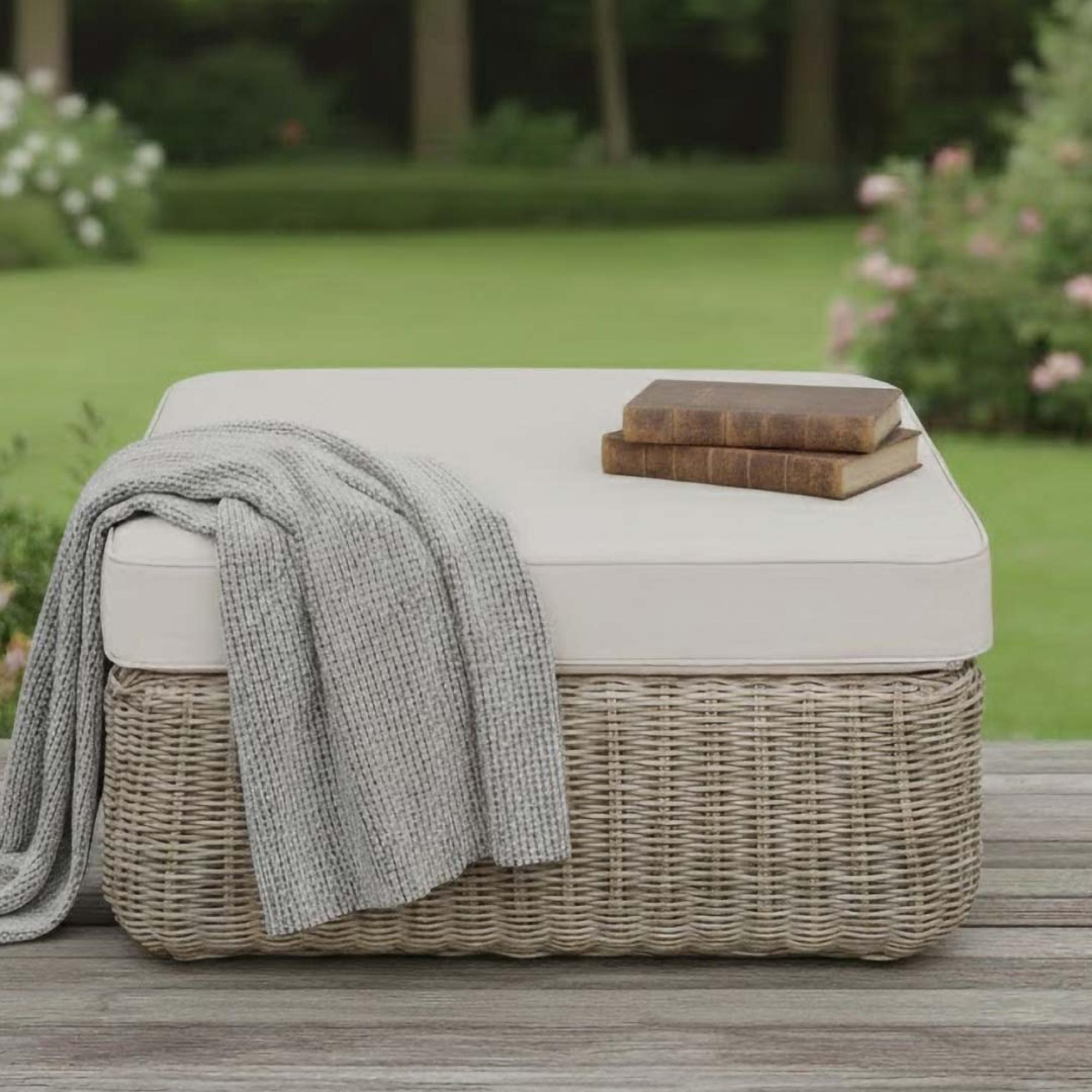 Skala Ottoman Light Rattan