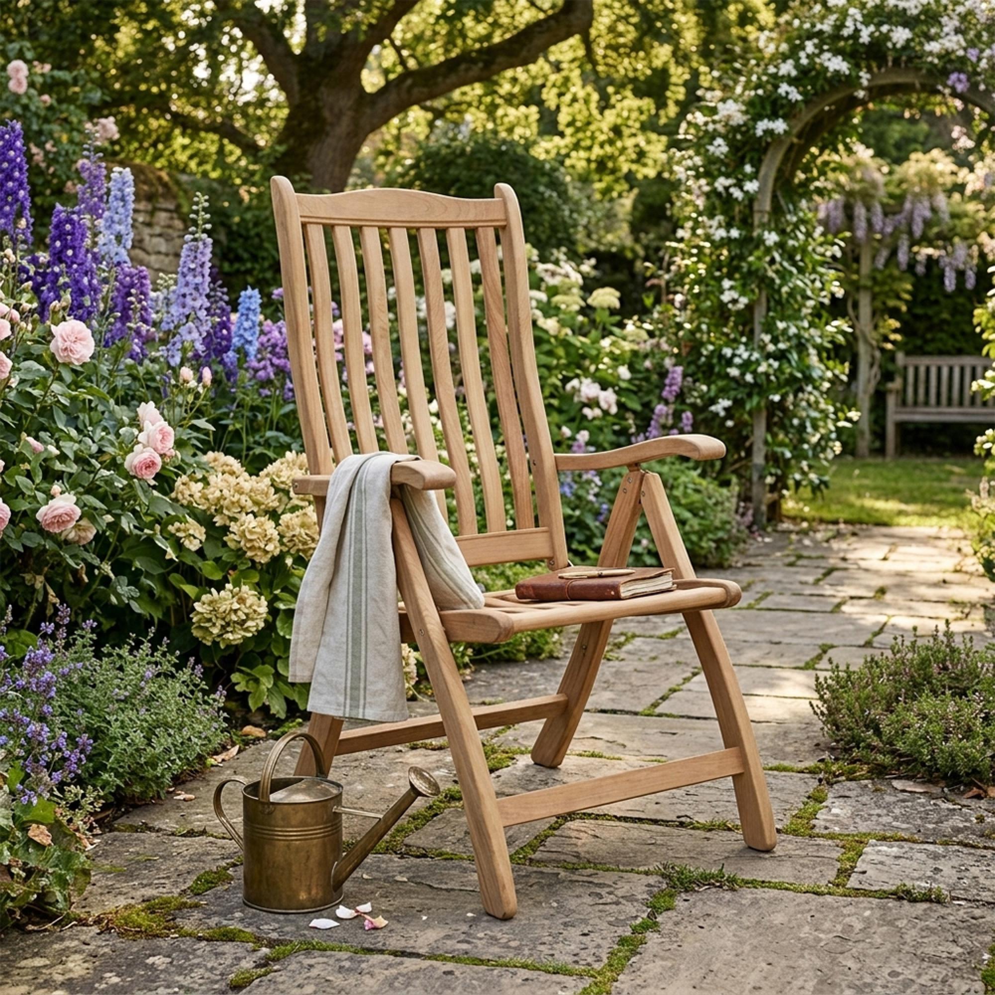 Roble Wood Garden Bengal Folding Recliner Dining Chair