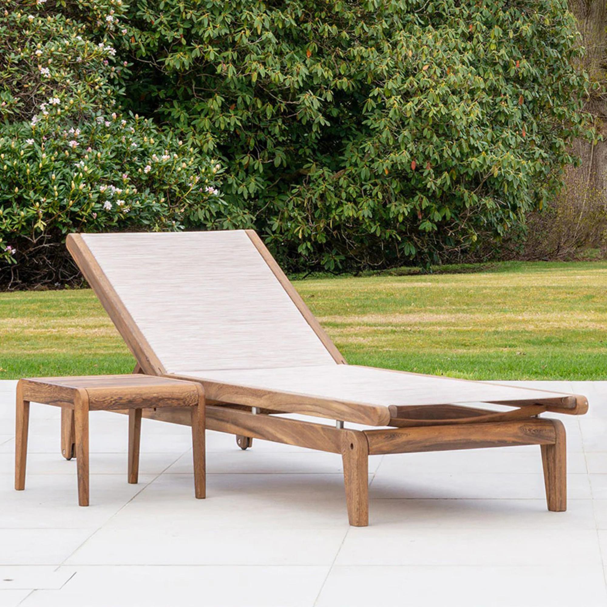 Bolney Adjustable Sling Sunbed - Garden - Acacia Wood