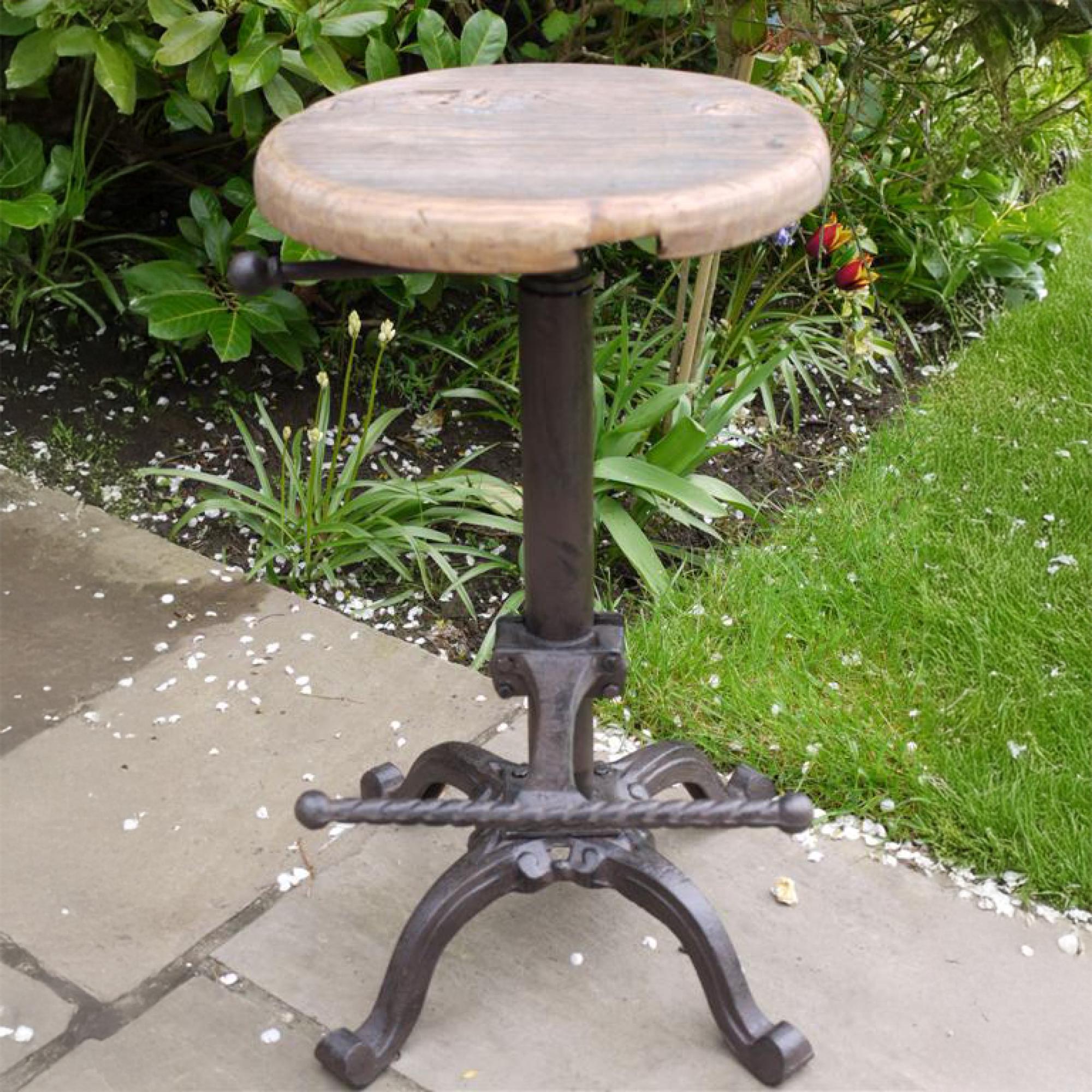 Round Stool - Industrial Style - Metal