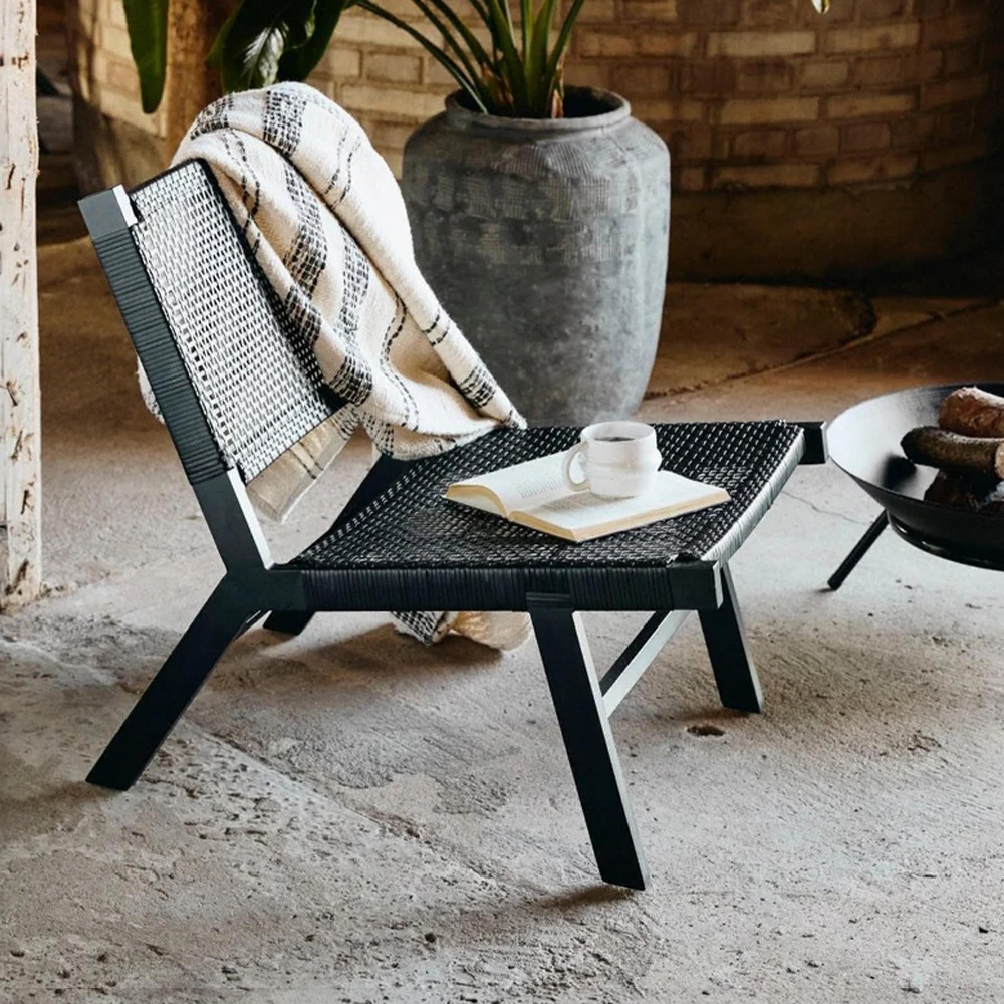 Vasai Garden Lounge Chair - Black