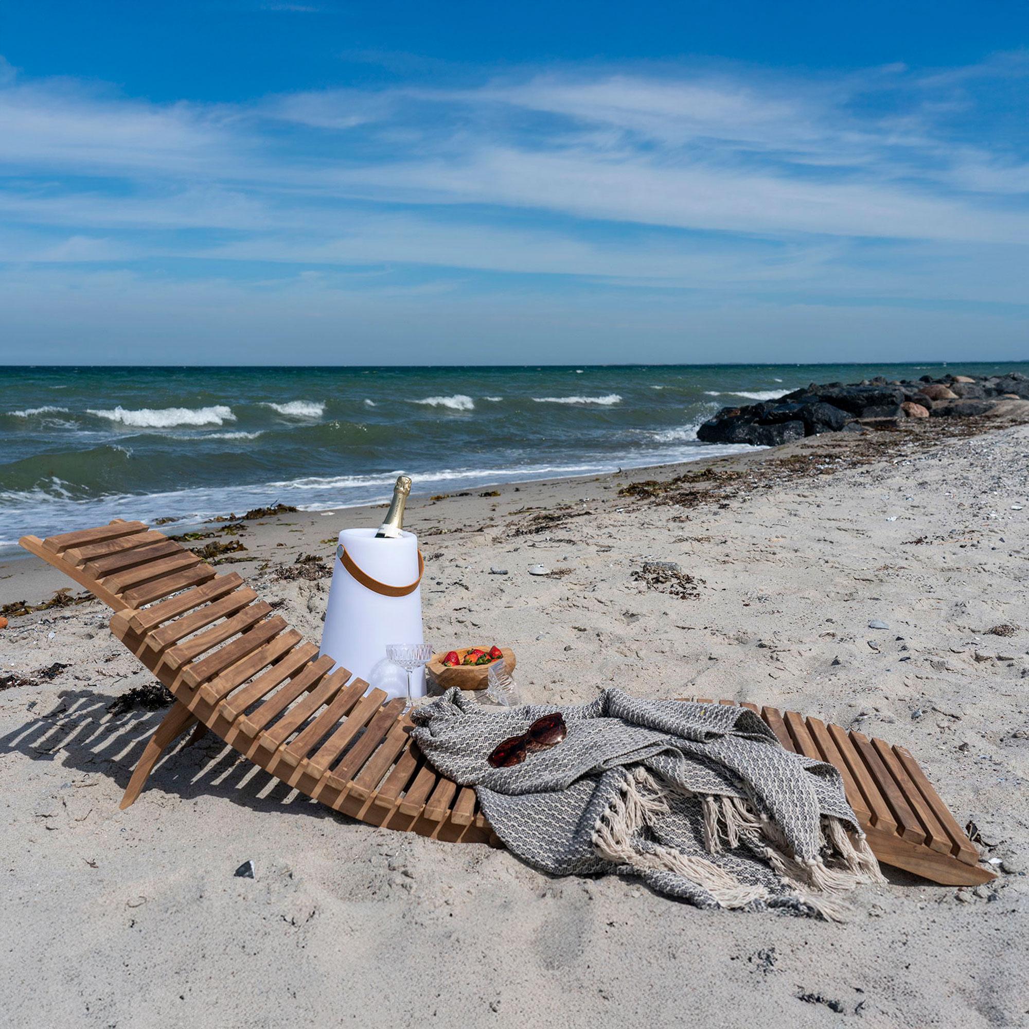 Arrieta Garden Sun Lounger - Natural - Teak Wood