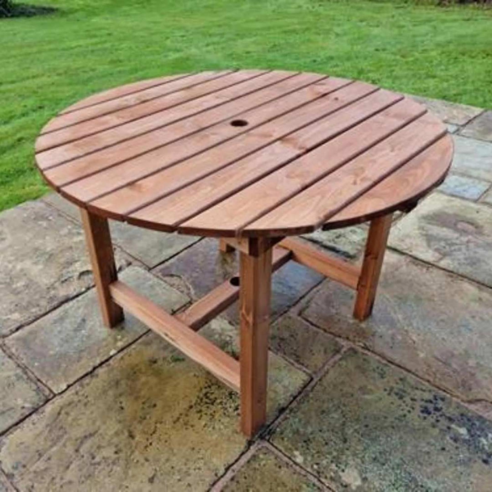Garden Round Table - Redwood