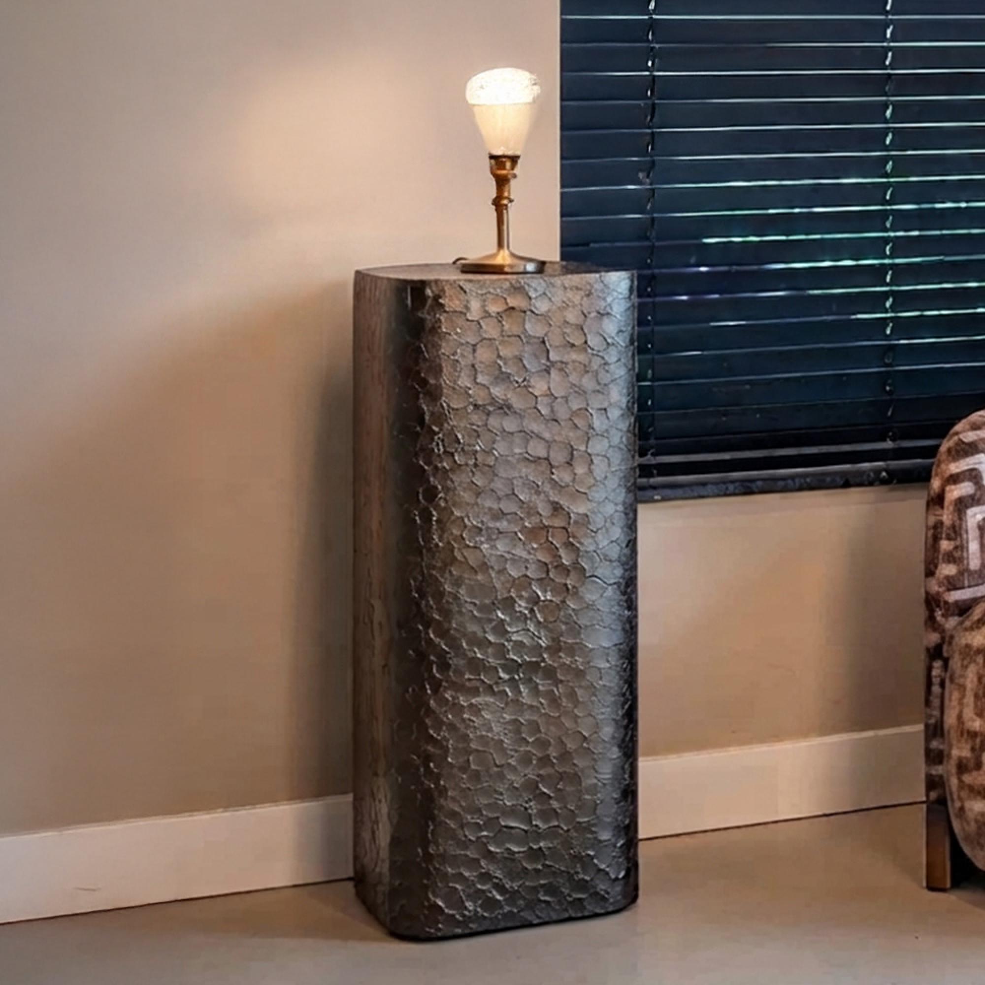 Derwin Column - Square - Brunzae - Metal