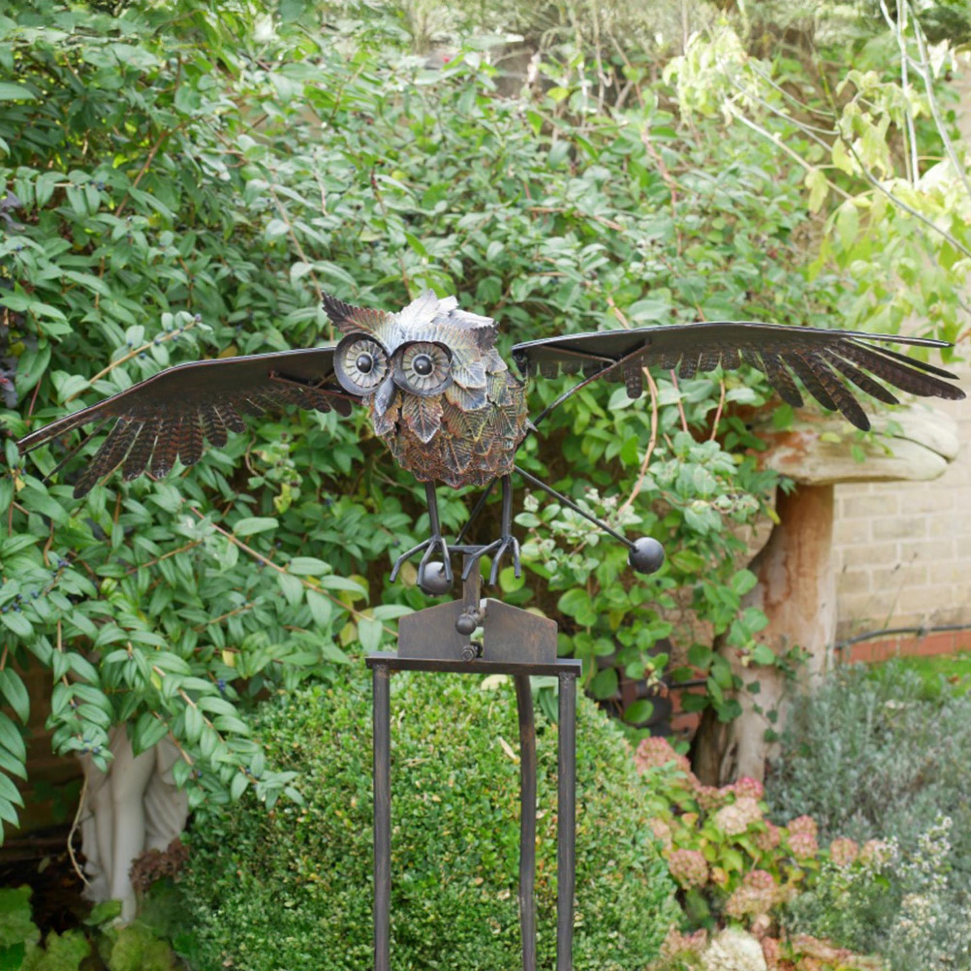 Giant Metal Owl Stake