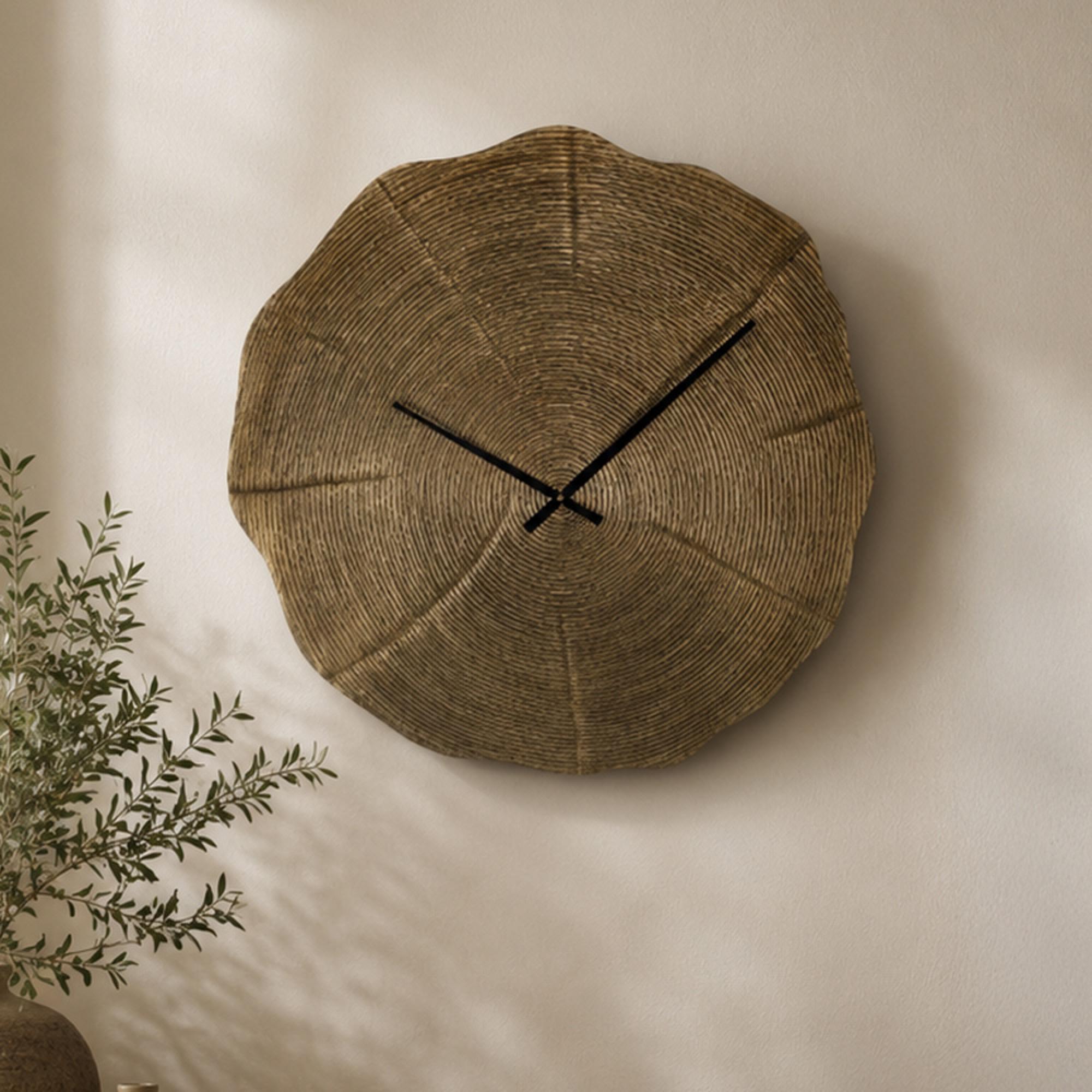 Alien Wall Clock - Abstract - Gold - Aluminium