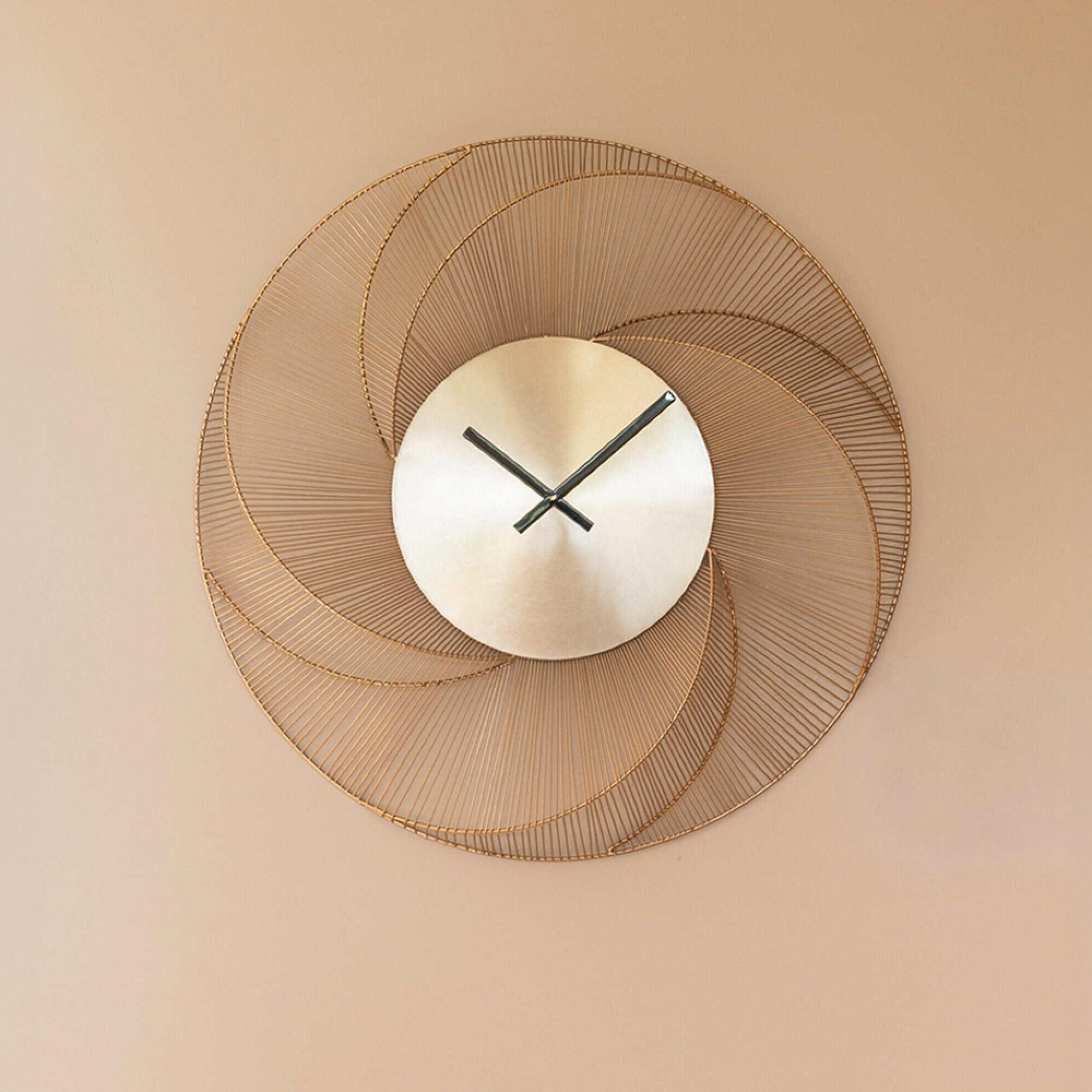 Denver Wall Clock - Round - Gold - Metal