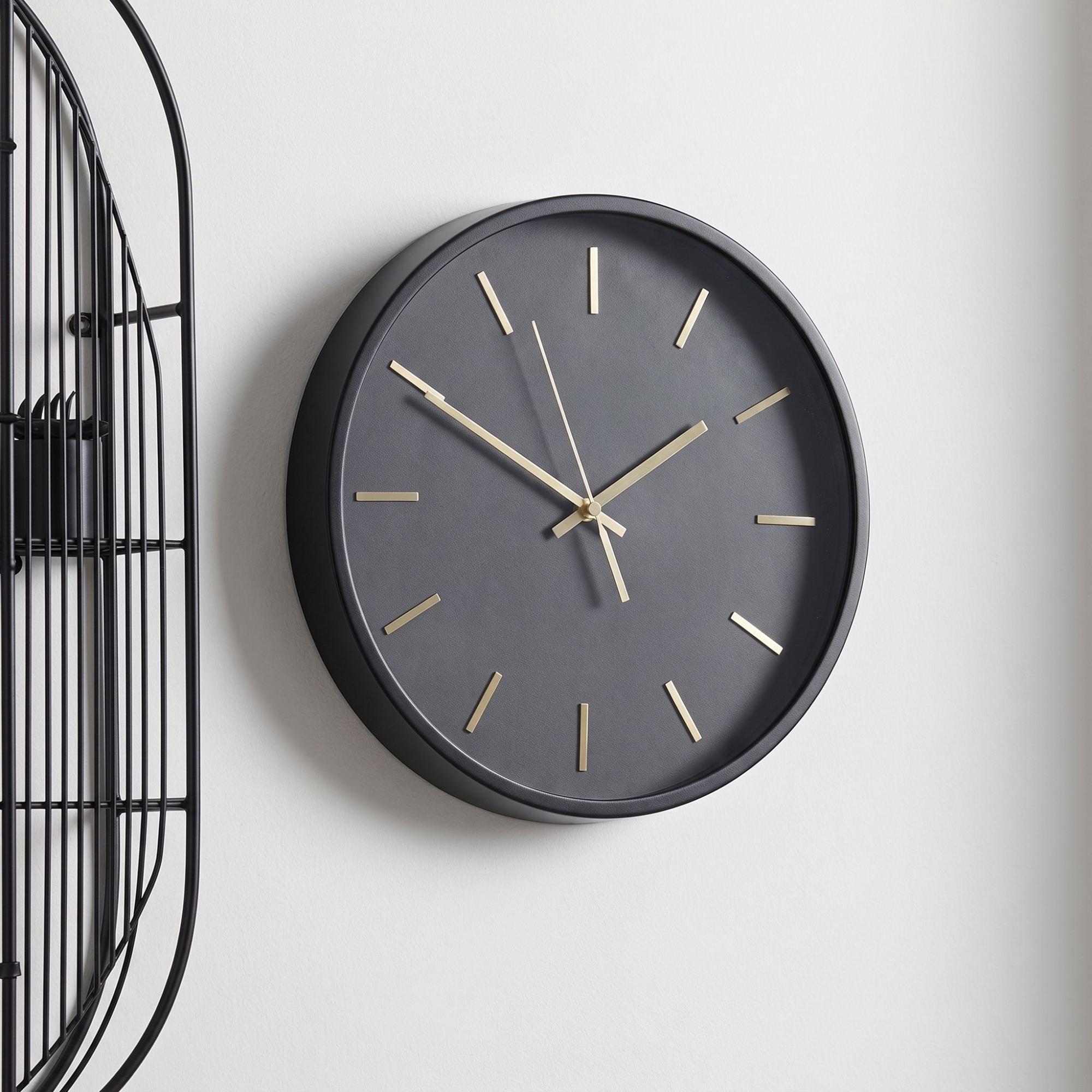 Kensington Wall Clock - Round - Black
