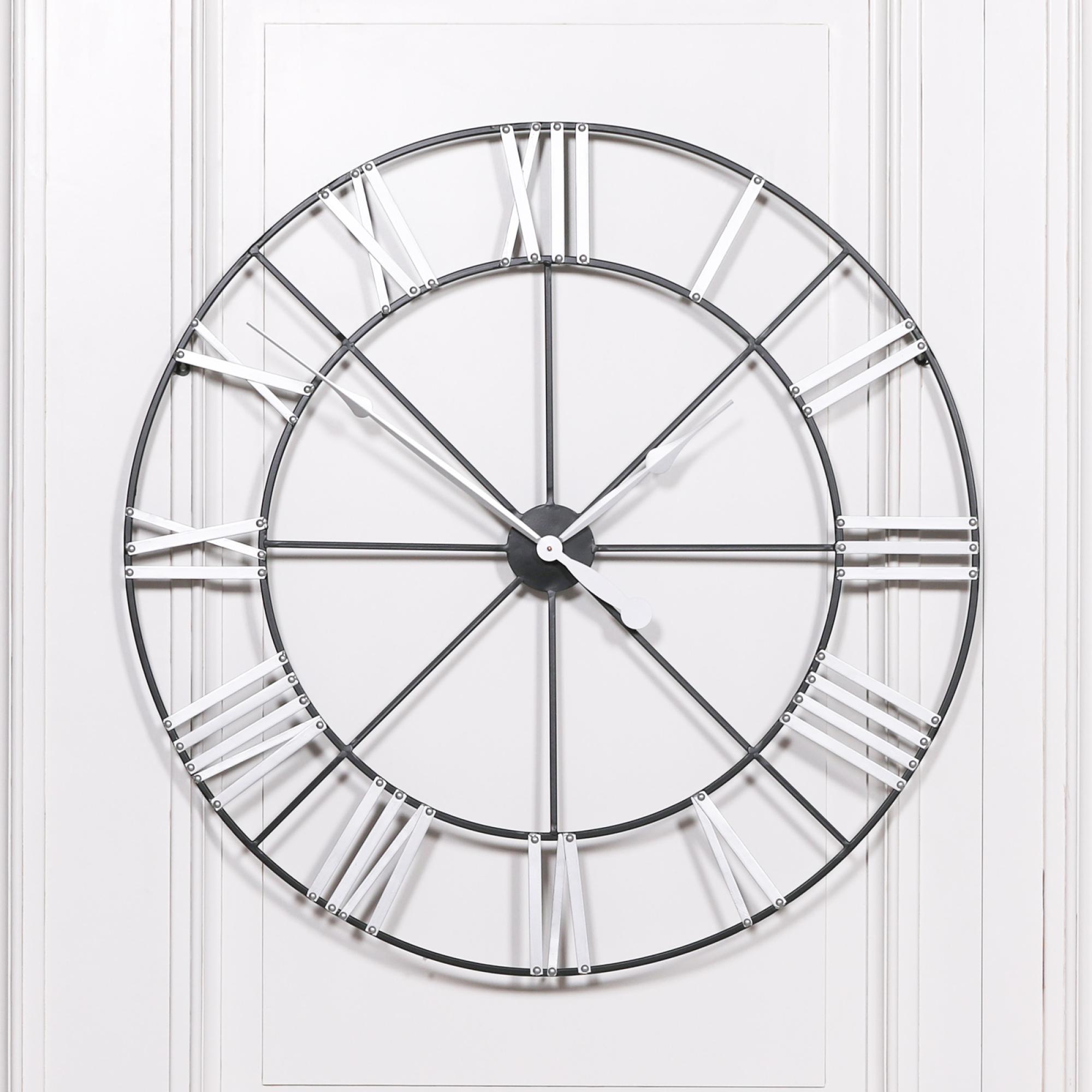 Metal Wall Clock - Silver - Round - Large