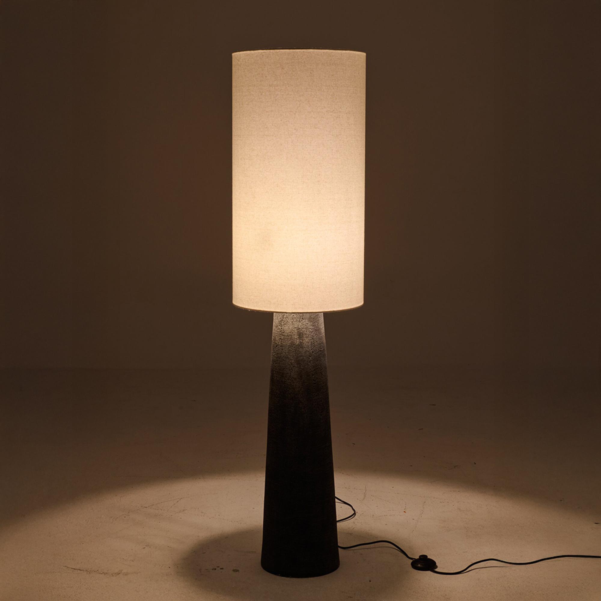 Ava Floor Lamp - Medium - Black and White - Fibreglass