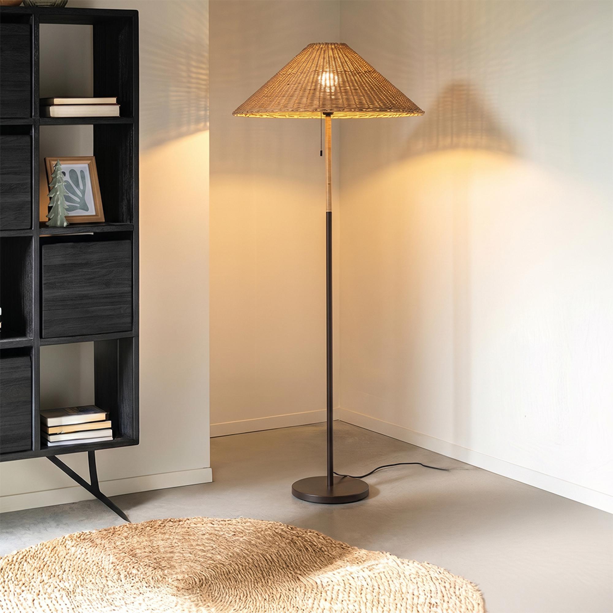 Floor Lamp - Natural and Black - Rattan and Metal