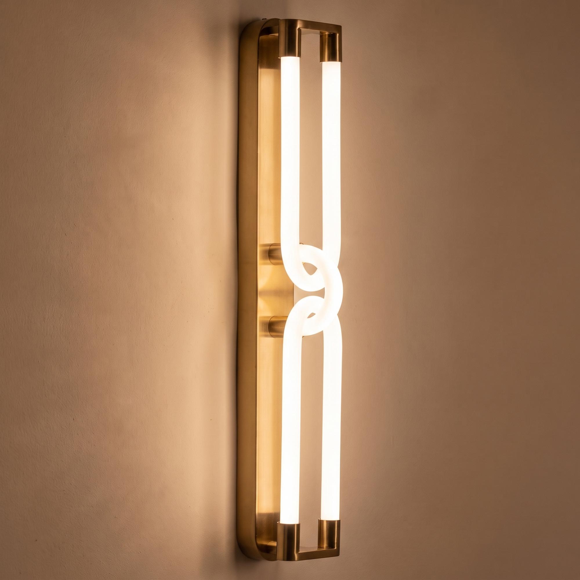 Lysa Brushed Gold Wall Lamp