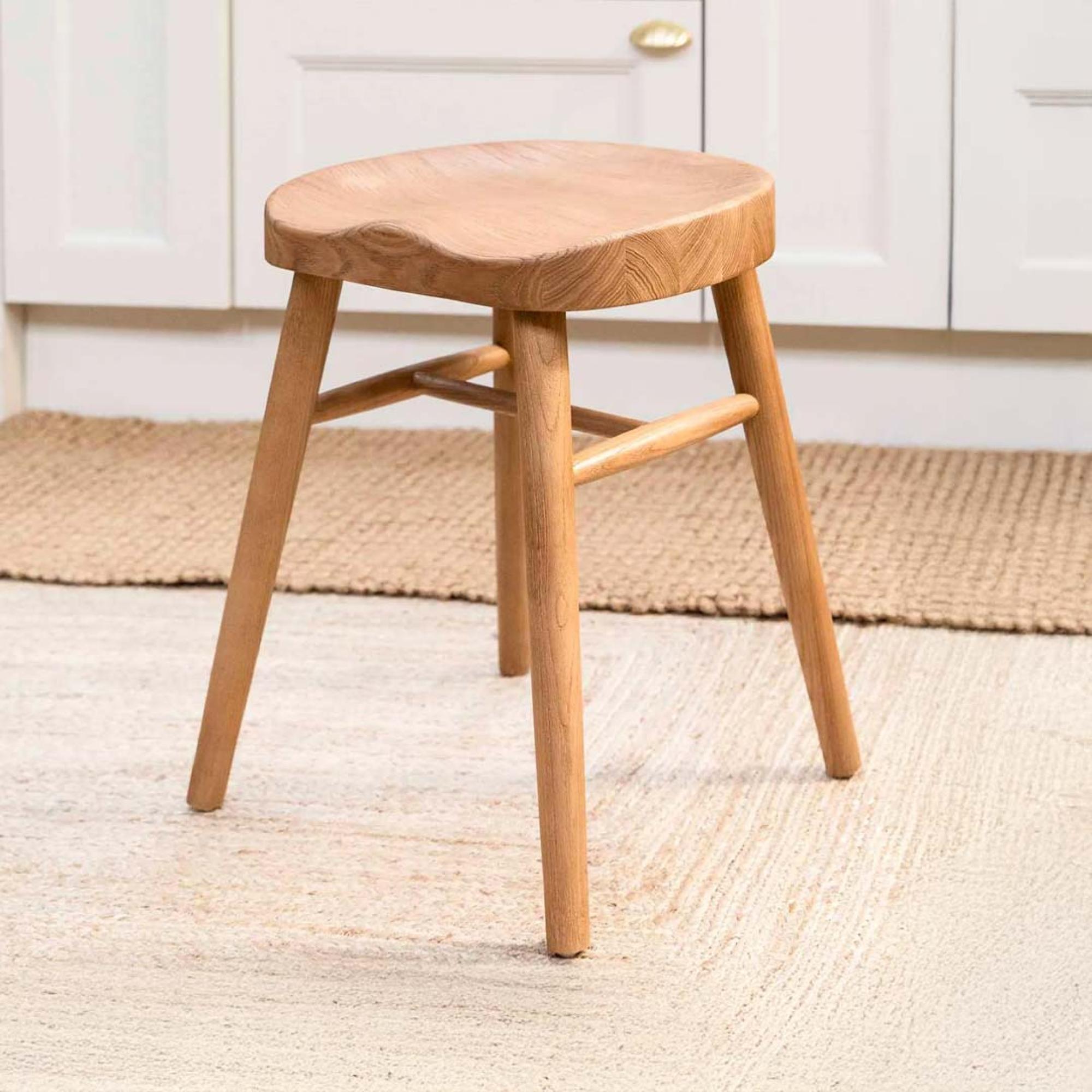 Lilley Stool Natural