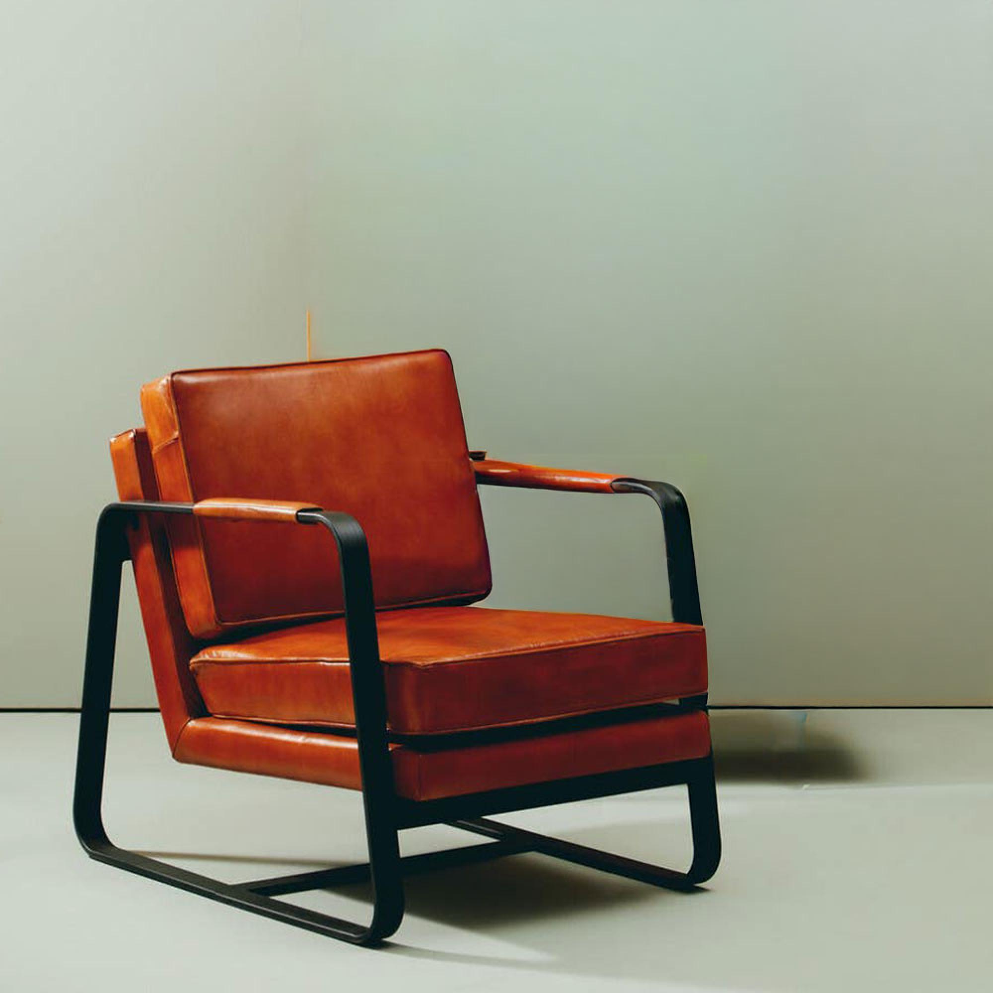 Buffalo Armchair - Tan - Leather with Black Metal