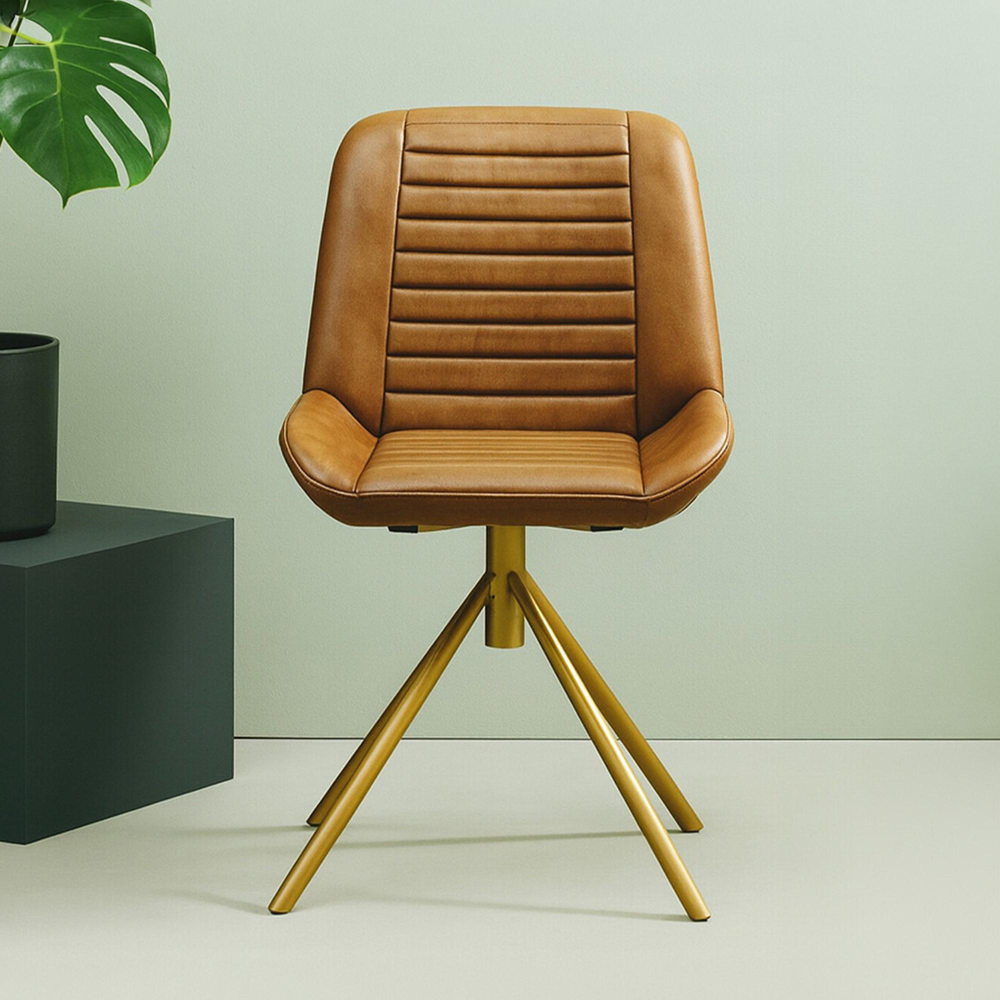 Buffalo Accent Chair - Swivel - Brown - Leather