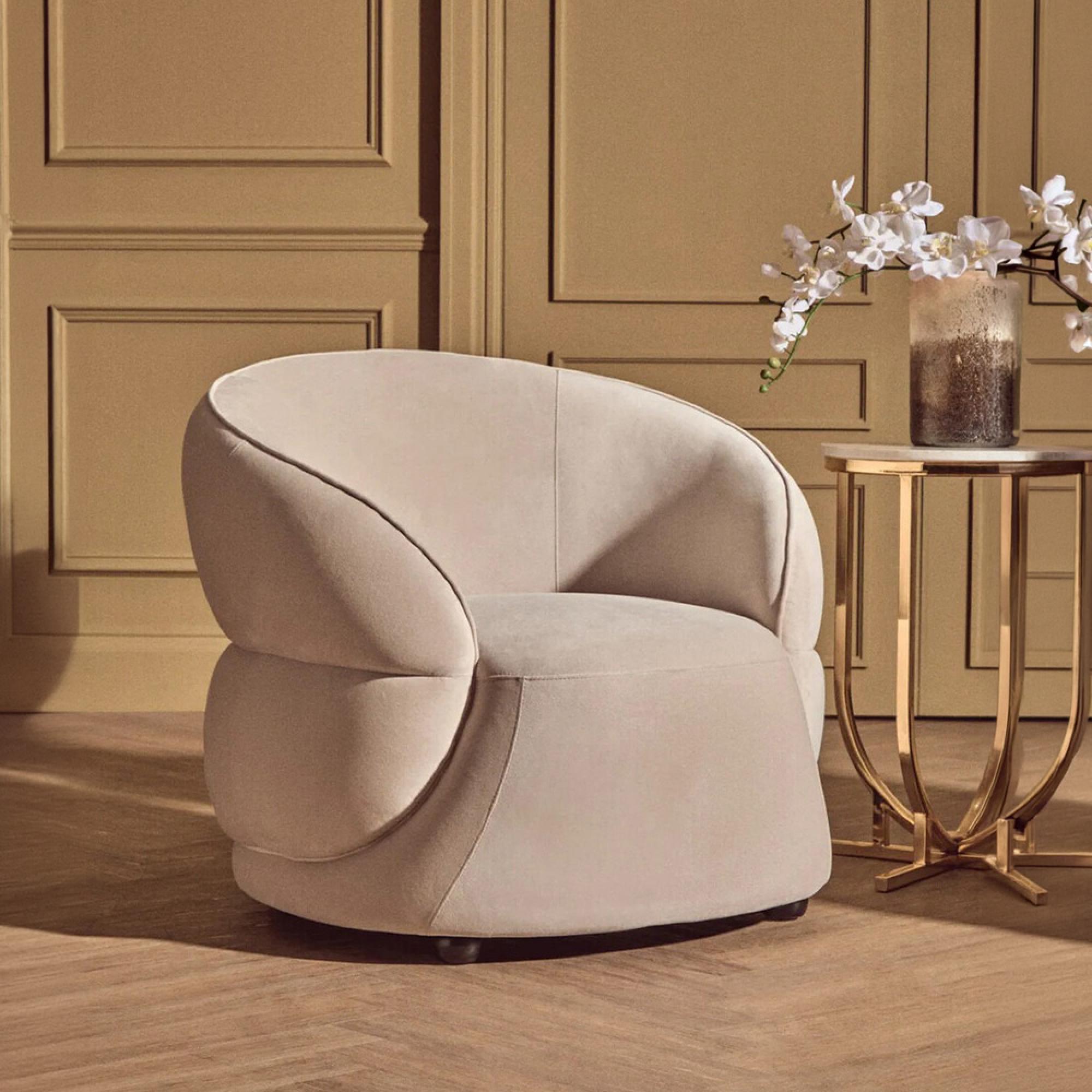 Darla Chair - Curved - Stone Velvet Fabric