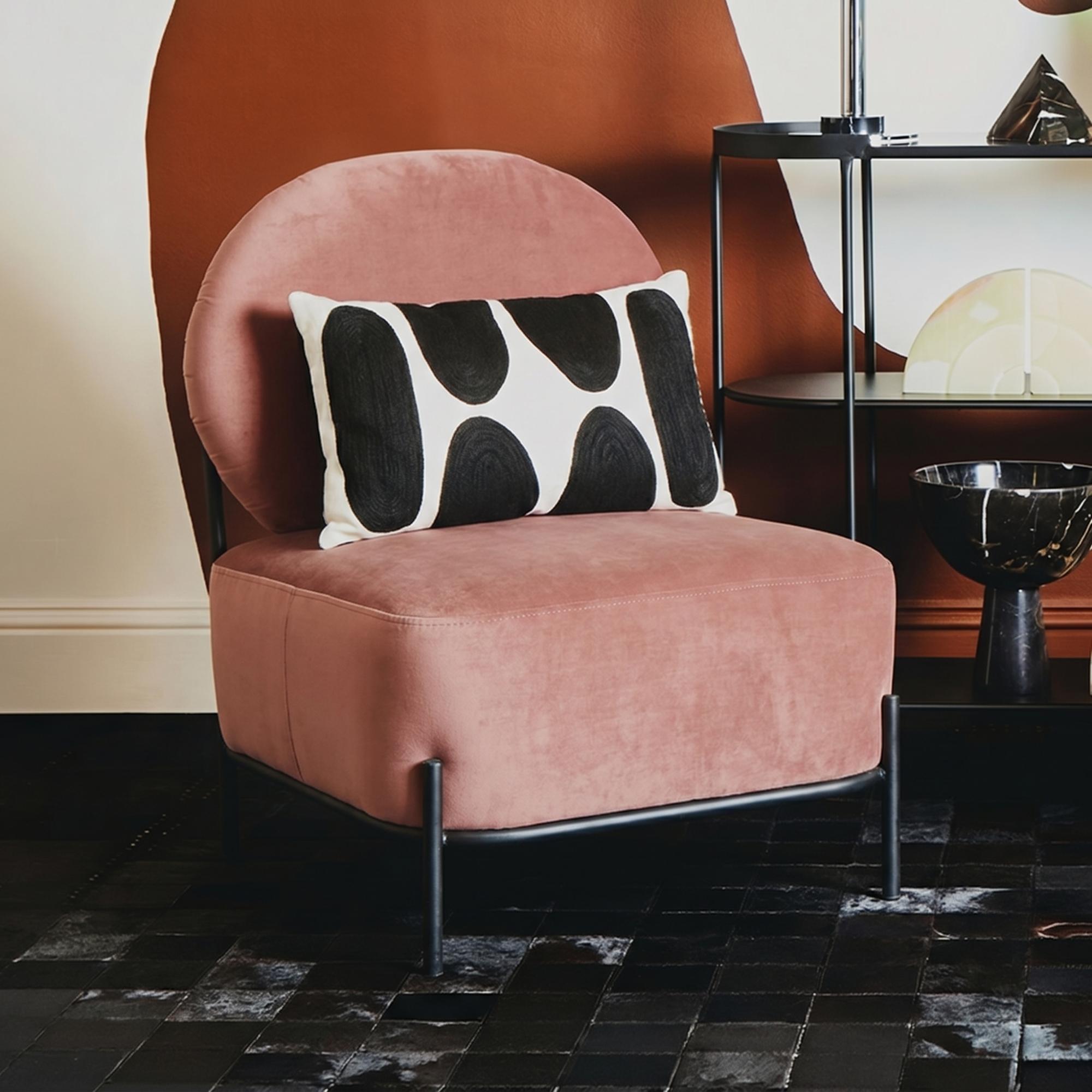 Haya Retro Chair - Dusky Rose Velvet Fabric