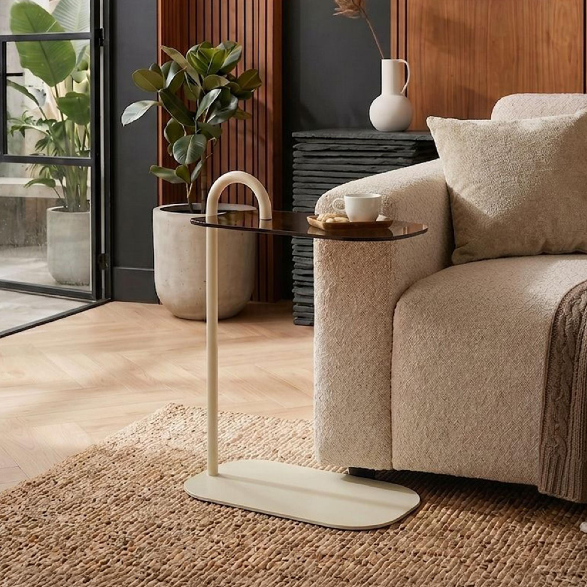 Brix Amy Side Table - Oval - Beige - Glass and Metal