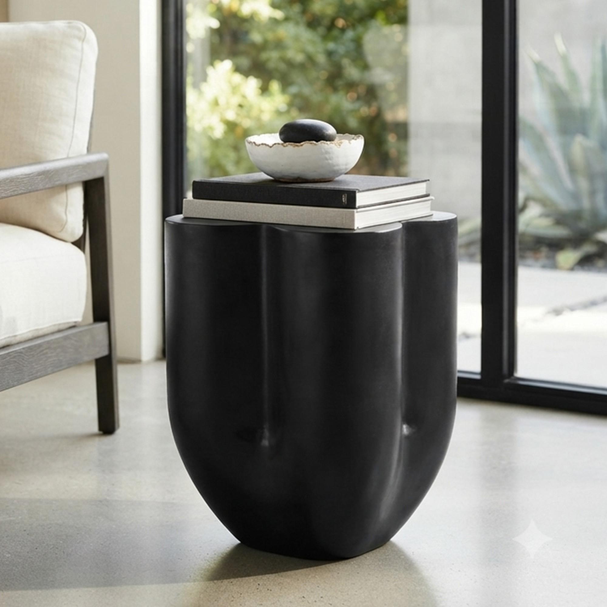 Ace Side Table - Sculptural Design - Black - Aluminium