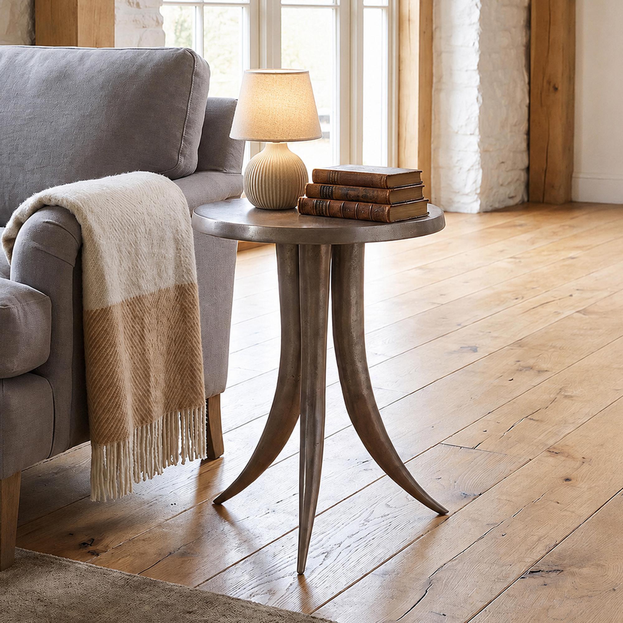 Cruz Side Table - Round - Brown - Aluminium